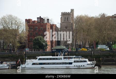 Lambeth Palace et Morton's Tower ; Lambeth, Londres, Royaume-Uni. Lambeth Palace est la résidence officielle londonienne de l'archevêque de Cantorbéry. C'est situat Banque D'Images