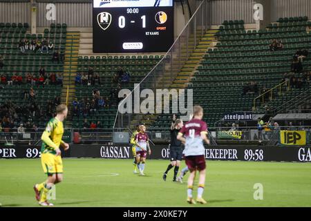 Den Haag, pays-Bas. 12 avril 2024. DEN HAAG, 11-04-2024, Bingoal Stadion, Néerlandais Keuken Kampioen Divisie, saison 2023/2024, match entre ADO Den Haag et Helmond Sport. Score final 0-1 crédit : Pro Shots/Alamy Live News Banque D'Images