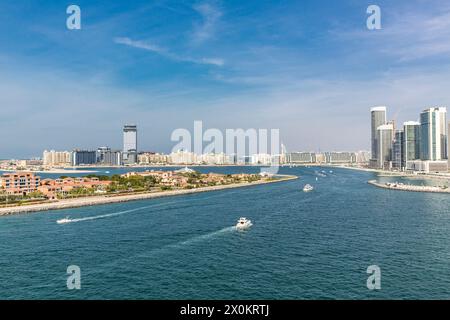 One&Only The Palm, complexe balnéaire de luxe, The View at the Palm, Fairmont The Palm, Burj al Arab, Palm Jumeirah Corniche Area, EMAAR Beachfront, Palm Jumeirah, Dubaï, Émirats arabes Unis, moyen-Orient, Asie Banque D'Images