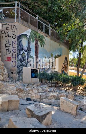 Street art, graffiti, art, peinture, vieille ville, architecture, tour de ville, Alicante, autonomie de Valence, Espagne, Banque D'Images