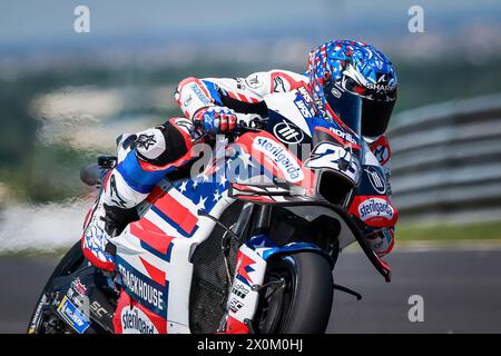 Austin, Texas, États-Unis. 12 avril 2024. Le pilote de Trackhouse Racing RAUL FERNANDEZ (25), de l'Espagne, lors d'une séance d'essais au MotoGP Red Bull Grand Prix des Amériques au circuit des Amériques. (Crédit image : © Mark Fann/ZUMA Press Wire) USAGE ÉDITORIAL SEULEMENT! Non destiné à UN USAGE commercial ! Banque D'Images