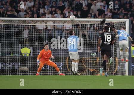 Stadio Olimpico, Roma, Italie. 12 avril 2024. Série A Football ; Lazio versus Salernitana ; Loum Tchaouna de US Salernitana marque le but de 2-1 à la 16e minute crédit : action plus Sports/Alamy Live News Banque D'Images