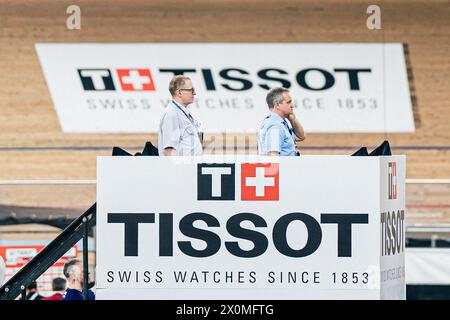 Milton, Canada. 12 avril 2024. Photo par Alex Whitehead/SWpix.com - 12/04/2024 - cyclisme - Coupe des Nations Tissot UCI Track - 3e manche : Milton - Centre national de cyclisme Mattamy, Milton, Ontario, Canada - qualification de poursuite par équipe féminine - image de marque Tissot crédit : SWpix/Alamy Live News Banque D'Images