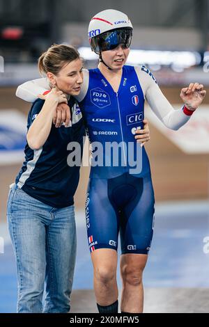 Milton, Canada. 12 avril 2024. Photo par Alex Whitehead/SWpix.com - 12/04/2024 - cyclisme - Coupe des Nations Tissot UCI Track - 3e manche : Milton - Centre national de cyclisme Mattamy, Milton, Ontario, Canada - qualification de poursuite par équipe féminine - Marie le Net of France crédit : SWpix/Alamy Live News Banque D'Images