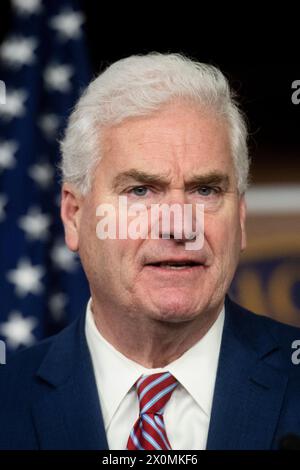 Washington, États-Unis. 10 avril 2024. Le whip majoritaire Tom Emmer (républicain du Minnesota) assiste à une conférence de presse au Capitole des États-Unis à Washington, DC, USA, mercredi 10 avril, 2024. photo de Rod Lamkey/CNP/ABACAPRESS.COM crédit : Abaca Press/Alamy Live News Banque D'Images