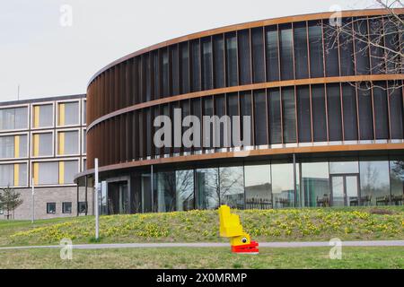 Canard Lego géant devant le siège de Lego à Billund Danemark avril 2024 Banque D'Images