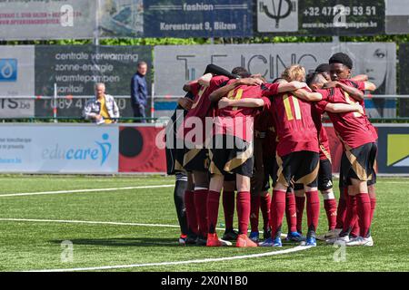 Bilzen, Belgique. 10 avril 2024. Team Belgium photographiée avant un match amical de football entre les équipes nationales de Belgique et des pays-Bas de moins de 15 ans futures, le mercredi 10 avril 2024 à Bilzen, Belgique . Crédit : Sportpix/Alamy Live News Banque D'Images