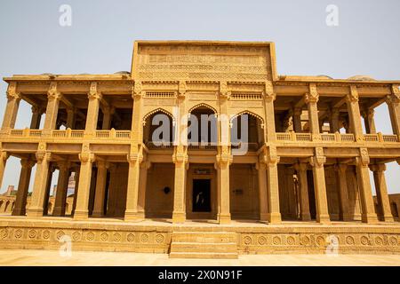 Nécropole de Makli dans le Sindh, Pakistan. Architecture funéraire monumentale. Banque D'Images