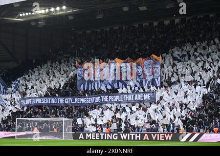 Newcastle upon Tyne, Royaume-Uni. 13 avril 2024. Newcastle, Angleterre, 13 avril 2024 : les fans de Newcastle avec des bannières avant le match de premier League entre Newcastle United et Tottenham Hotspur au St James Park à Newcastle, Angleterre (Will Palmer/SPP) crédit : SPP Sport Press photo. /Alamy Live News Banque D'Images