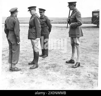 TOURNÉE DE C-IN-C DE LA 10E ARMÉE - négatif photographique , armée britannique Banque D'Images