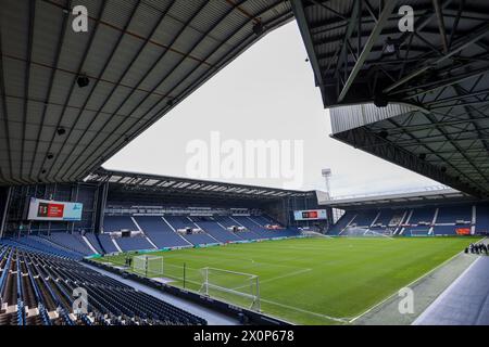 West Bromwich, Royaume-Uni. 13 avril 2024. Une vue générale du terrain depuis le Birmingham Road End lors du match EFL Sky Bet Championship entre West Bromwich Albion et Sunderland aux Hawthorns, West Bromwich, Angleterre le 13 avril 2024. Photo de Stuart Leggett. Utilisation éditoriale uniquement, licence requise pour une utilisation commerciale. Aucune utilisation dans les Paris, les jeux ou les publications d'un club/ligue/joueur. Crédit : UK Sports pics Ltd/Alamy Live News Banque D'Images