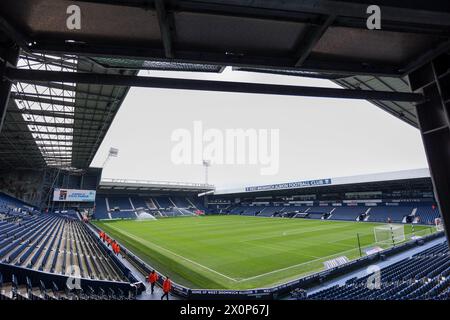 West Bromwich, Royaume-Uni. 13 avril 2024. Une vue générale du terrain depuis le Birmingham Road End lors du match EFL Sky Bet Championship entre West Bromwich Albion et Sunderland aux Hawthorns, West Bromwich, Angleterre le 13 avril 2024. Photo de Stuart Leggett. Utilisation éditoriale uniquement, licence requise pour une utilisation commerciale. Aucune utilisation dans les Paris, les jeux ou les publications d'un club/ligue/joueur. Crédit : UK Sports pics Ltd/Alamy Live News Banque D'Images