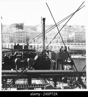 L'OCCUPATION ALLIÉE DE L'AFRIQUE DU NORD FRANÇAISE, 1942-1945 - vue générale d'Alger occupée par les Alger prise du navire de transport HMT Orion de la Royal Navy, 23 novembre 1942 Armée britannique, Royal Navy Banque D'Images