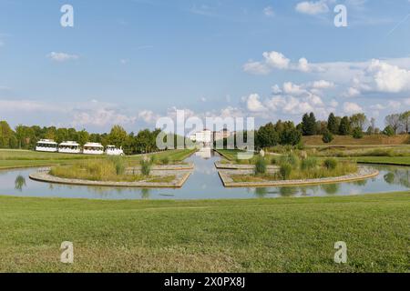 Vue sur le jardin du Palais Royal de Venaria, lieu de la réunion ministérielle du G7 sur le climat, l'énergie et l'environnement. Crédit : Alamy Stock photo Banque D'Images