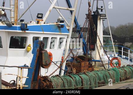 Bateau de pêche aux pétoncles Kingfisher dans le port de Kirkcudbright Banque D'Images