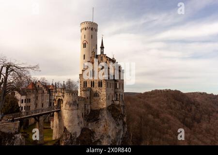 Les lieux uniques de l'Alb souabe en Allemagne. Château Lichtenstein en Allemagne Banque D'Images