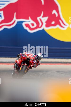 Austin, États-Unis . 13 avril 2024. Le pilote Ducati Lenovo Enea Bastianini (23 ans) pilote lors de la ronde de qualification sur le circuit of the Americas avant le Red Bull Gran Prix à Austin, Texas, le 13 avril 2024. (Photo de Stephanie Tacy/Sipa USA) crédit : Sipa USA/Alamy Live News Banque D'Images