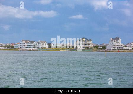 Outer Banks, Caroline du Nord. Pamlico Sound, et à l'approche d'Hatteras Village sur l'Ocracoke ferry. Banque D'Images