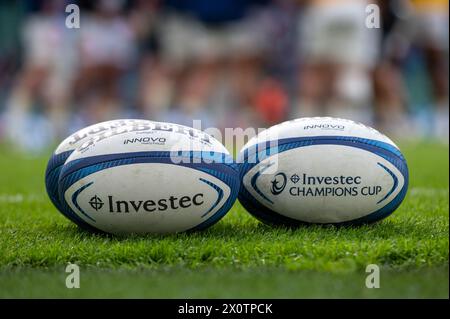 Dublin, Irlande. 13 avril 2024. Les ballons officiels lors de la Coupe des Champions Investec, match quart de finale entre Leinster Rugby et stade Rochelais à Aviva Stadium à Dublin, Irlande le 13 avril 2024 (photo par Andrew SURMA/ Credit : Sipa USA/Alamy Live News Banque D'Images