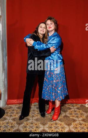 Die DEUTSCHE FILMAKADEMIE lädt zum Nominiertenabend des DEUTSCHEN FILMPREISES 2024 Alina Stiegler und Barbara Philipp beim Lola Nominiertenabend des Deutschen Filmpreises 2024 in der Bar Brass AM 13.04.2024 in Berlin. *** La DEUTSCHE FILMAKADEMIE vous invite à la soirée des nominés du PRIX DU FILM ALLEMAND 2024 Alina Stiegler et Barbara Philipp à la soirée des nominés Lola du Prix du film allemand 2024 au Bar Brass le 13 avril 2024 à Berlin Copyright : xEventpressxKochanx Banque D'Images