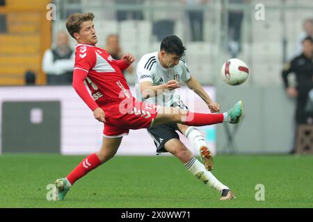 Istanbul, Turquie. 13 avril 2024. Istanbul, Turquie, 13 avril 2024 : Baktiyor Zainutdinov (22 Besiktas) lors du match de football de la Super League turque entre Besiktas et Samsunspor au stade Tupras, Turquie. (EO/SPP) crédit : photo de presse sportive SPP. /Alamy Live News Banque D'Images