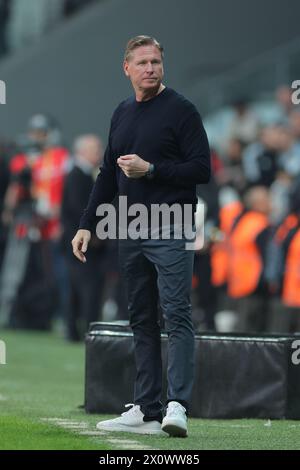 Istanbul, Turquie. 13 avril 2024. Istanbul, Turquie, 13 avril 2024 : Markus Gisdol, entraîneur de Samsunspor, lors du match de football de la Super League turque entre Besiktas et Samsunspor au stade Tupras, Turquie. (EO/SPP) crédit : photo de presse sportive SPP. /Alamy Live News Banque D'Images