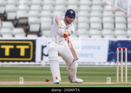 Birmingham, Royaume-Uni. 14 avril 2024. Alex Lees de Durham en action avec la batte lors de la troisième journée du Vitality County Championship Division One match entre Warwickshire CCC et Durham CCC à Edgbaston Cricket Ground, Birmingham, Angleterre le 14 avril 2024. Photo de Stuart Leggett. Utilisation éditoriale uniquement, licence requise pour une utilisation commerciale. Aucune utilisation dans les Paris, les jeux ou les publications d'un club/ligue/joueur. Crédit : UK Sports pics Ltd/Alamy Live News Banque D'Images