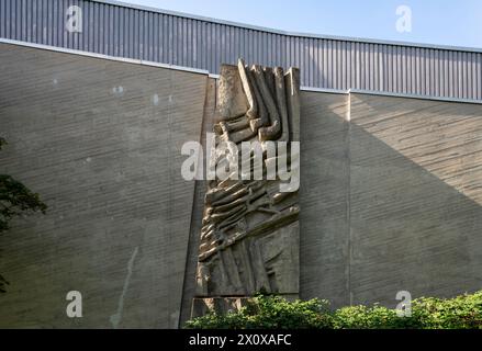 Krefeld, Kunst im öffentlichen Raum : Gottfried Gruner : „Ohne Titel“ Badezentrum Bockum, 1965, Objekt-Nummer 223 Banque D'Images