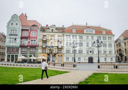 Timisoara, Roumanie - 29 octobre 2016 : Panorama de la place de l'unification à Timisoara. Banque D'Images