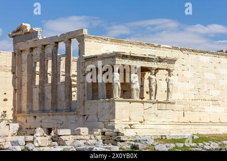 Érechthéion, le deuxième plus célèbre construit antique sur l'Acropole d'Athènes, après le Parthénon, érigé en 406 av. J.-C. comme temple à la déesse Athéna. Banque D'Images