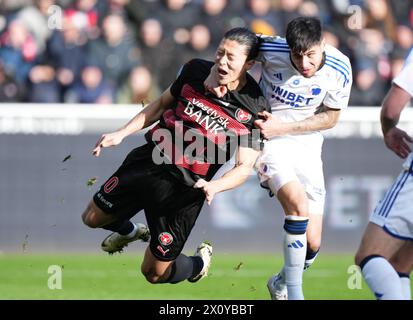 Kevin Diks du FC Copenhagen et GUE-Sung Cho du FC Midtjylland dans le match de Superliga entre le FC Midtjylland et le FC Copenhagen au MCH Arena de Herning, dimanche 14 avril 2024. (Photo : Henning Bagger/Ritzau Scanpix) Banque D'Images