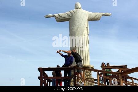 La plus haute statue tchèque de Jésus-Christ inspirée par la statue du Christ à Rio de Janeiro à Uzice, République tchèque, le 13 avril 2024. (CTK photo/Milos Rum Banque D'Images