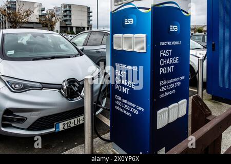 ESB Fast charge point, Dublin, Irlande. Banque D'Images