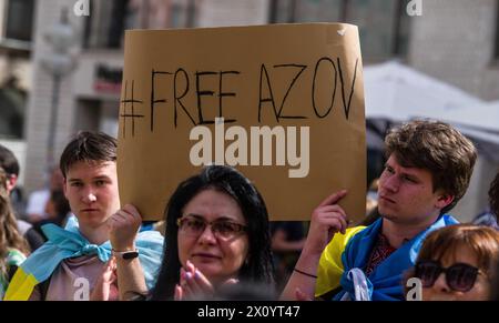 14 avril 2024 : sous la devise ''victoire pour la paix'', les Ukrainiens et leurs partisans à Munich, en Allemagne, ont manifesté pour remercier l'Allemagne pour son soutien à l'État ukrainien et aux réfugiés tout en exigeant plus de munitions de l'alliance occidentale pour arrêter la guerre en Ukraine, défendre l'intégrité territoriale de l'Europe et finalement sauver des vies. (Crédit image : © Sachelle Babbar/ZUMA Press Wire) USAGE ÉDITORIAL SEULEMENT! Non destiné à UN USAGE commercial ! Banque D'Images