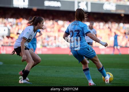 Erika Gonzalez Lombidez de Levante UD femme en action lors de la Liga F saison régulière Round 23 le 14 avril 2024 au stade Mestalla (Valence, Liga Banque D'Images