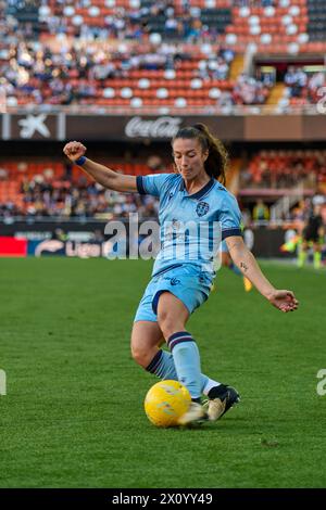 Erika Gonzalez Lombidez de Levante UD femme en action lors de la Liga F saison régulière Round 23 le 14 avril 2024 au stade Mestalla (Valence, Liga Banque D'Images