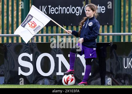 Bridgend, Royaume-Uni. 14 avril 2024. Cardiff City contre Swansea City lors de la finale du Trophée Genero Adrian à Bryntirion Park le 14 avril 2024. Crédit : Lewis Mitchell/Alamy Live News Banque D'Images