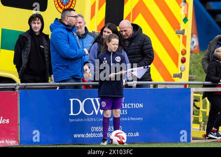 Bridgend, Royaume-Uni. 14 avril 2024. Cardiff City contre Swansea City lors de la finale du Trophée Genero Adrian à Bryntirion Park le 14 avril 2024. Crédit : Lewis Mitchell/Alamy Live News Banque D'Images