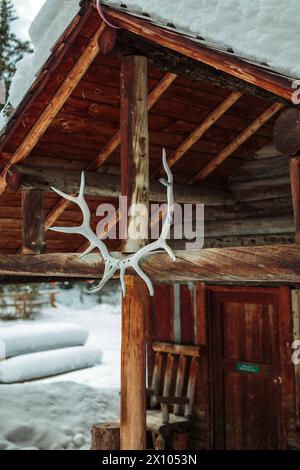 Sundance Lodge dans le parc national Banff est un joyau de l'arrière-pays de l'histoire locale de l'empaquetage des chevaux dans les Rocheuses Banque D'Images