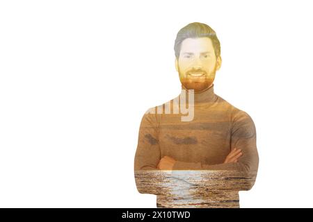 Double exposition de bel homme et mer au coucher du soleil Banque D'Images