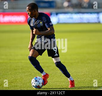 Cary, Caroline du Nord, États-Unis. 14 avril 2024. L'attaquant du FC de Caroline du Nord OALEX ANDERSON JR. sprints le long de la ligne latérale gauche. Le North Carolina FC a accueilli le Birmingham Legion FC au WakeMed Soccer Park à Cary, en Caroline du Nord. (Crédit image : © Patrick Magoon/ZUMA Press Wire) USAGE ÉDITORIAL SEULEMENT! Non destiné à UN USAGE commercial ! Banque D'Images