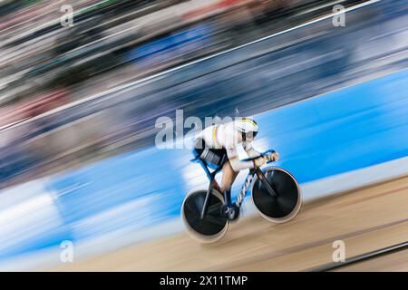 Milton, Canada. 14 avril 2024. Photo par Alex Whitehead/SWpix.com - 14/04/2024 - cyclisme - Coupe des Nations Tissot UCI Track - 3e manche : Milton - Centre national de cyclisme Mattamy, Milton, Ontario, Canada - qualifications masculines de sprint - Harrie Lavreysen des pays-Bas crédit : SWpix/Alamy Live News Banque D'Images