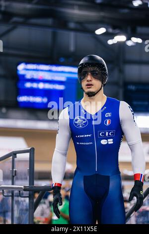 Milton, Canada. 14 avril 2024. Photo par Alex Whitehead/SWpix.com - 14/04/2024 - cyclisme - Coupe des Nations Tissot UCI Track - 3e manche : Milton - Centre national de cyclisme Mattamy, Milton, Ontario, Canada - quarts de finale masculin de sprint - Rayan Helal of France crédit : SWpix/Alamy Live News Banque D'Images