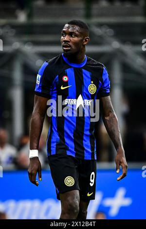 Milan, Italie. 14 avril 2024. L'attaquant français #09 de l'Inter Milan Marcus Thuram regarde pendant le match de football italien Serie A L'Inter Milan vs Cagliari au stade San Siro. Crédit : Piero Cruciatti/Alamy Live News Banque D'Images