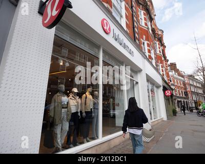 Lululemon athletica inc., magasin de vêtements de yoga et d'activité Lululemon, centre de Londres Banque D'Images