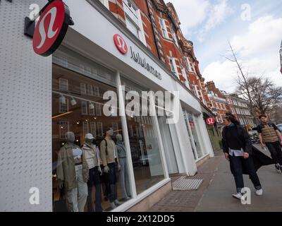 Lululemon athletica inc., magasin de vêtements de yoga et d'activité Lululemon, centre de Londres Banque D'Images