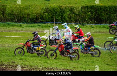 Action du Three Counties Spring Vintage Scramble à Hill End dans le Worcestershire. Date de la photo : dimanche 14 avril 2024. Banque D'Images