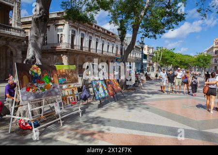 Stands de livres d'occasion au marché aux puces sur la Plaza de Armas Banque D'Images