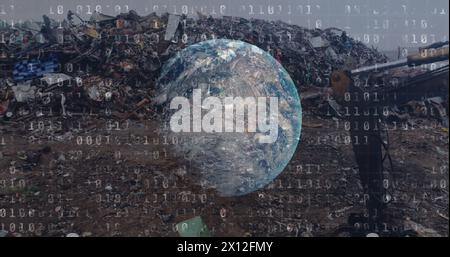 Image du traitement des données et du globe au-dessus d'une décharge de déchets Banque D'Images