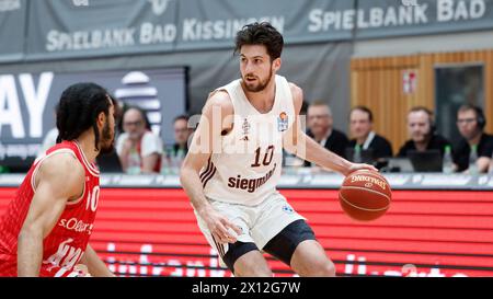 f.l. Otis Livingston II (paniers de Wuerzburg, 0) gegen Leandro Bolmaro (FC Bayern Muenchen, 10) GER, Wuerzburg, 14.04.2024, basket-ball, BBL, paniers de Wuerzburg - FC Bayern Muenchen Basketball, crédit : HMB Media/Heiko Becker/Alamy Live News, Banque D'Images